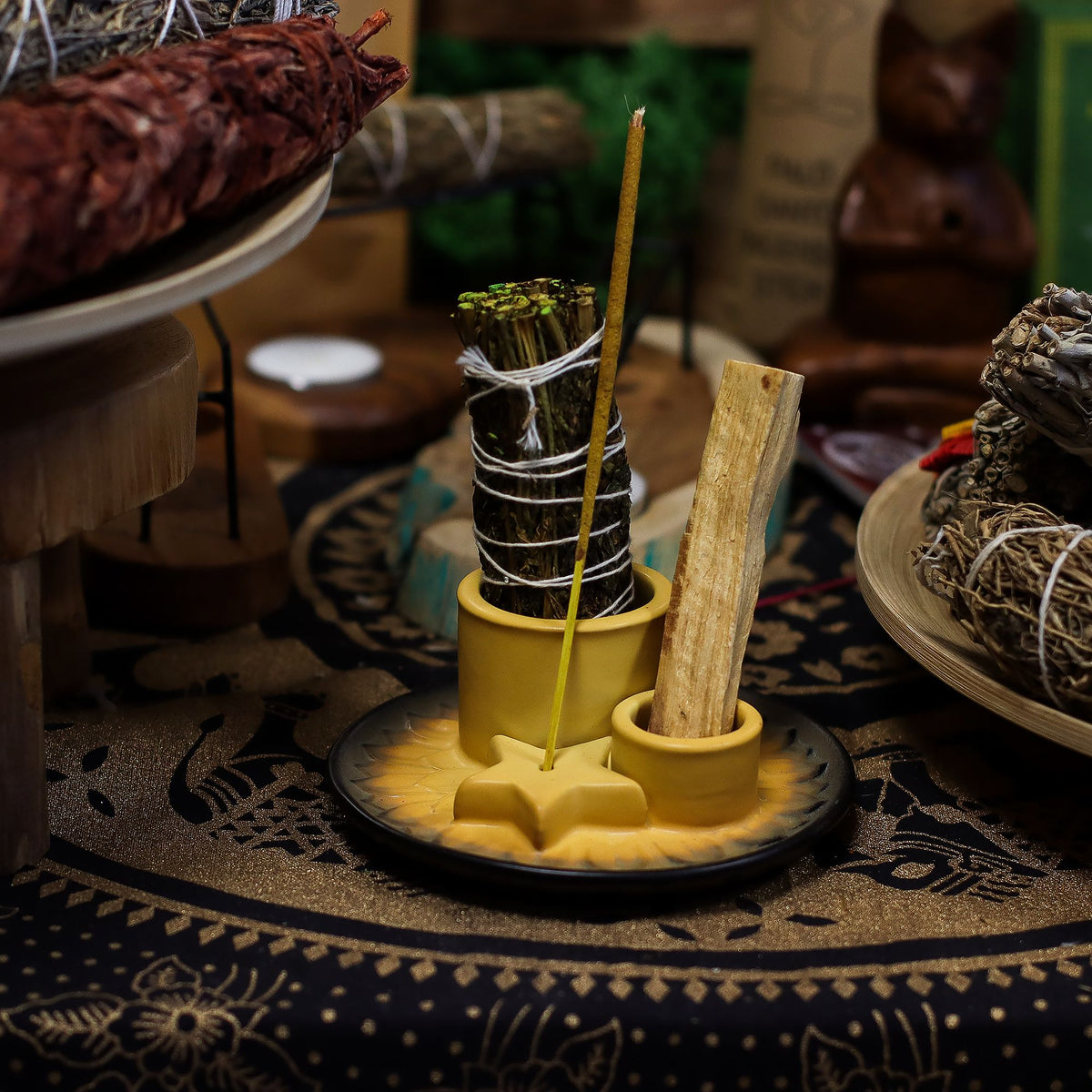 Palo-Santo- & Smudge-Halter – Mandala Sand & Grau