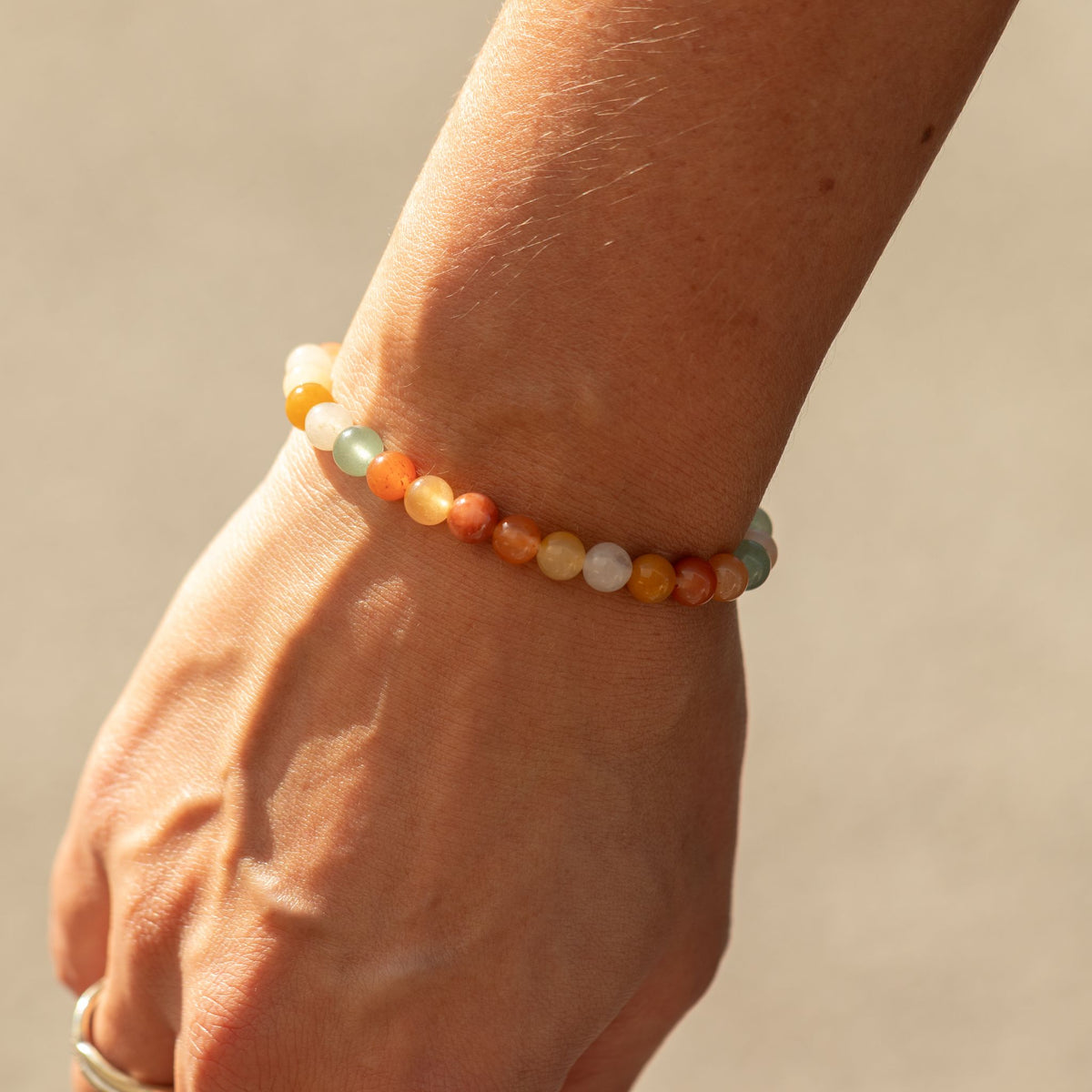 Regenbogenachat-Armband Petite – 6 mm Perlen, 17 cm