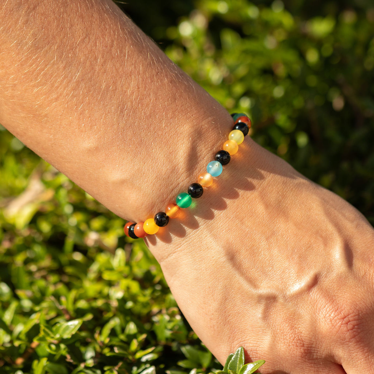 Rainbow Jade-Armband Petite – 6 mm Perlen, 17 cm