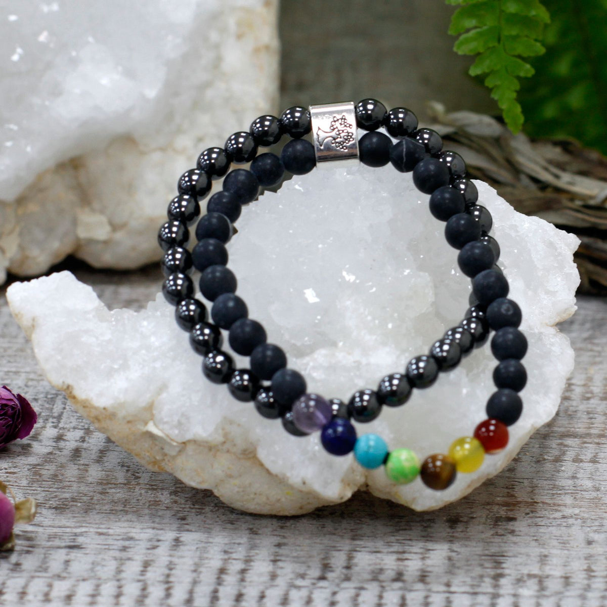 Magnetisches Schwarzstein-Armband mit Chakra-Akzent